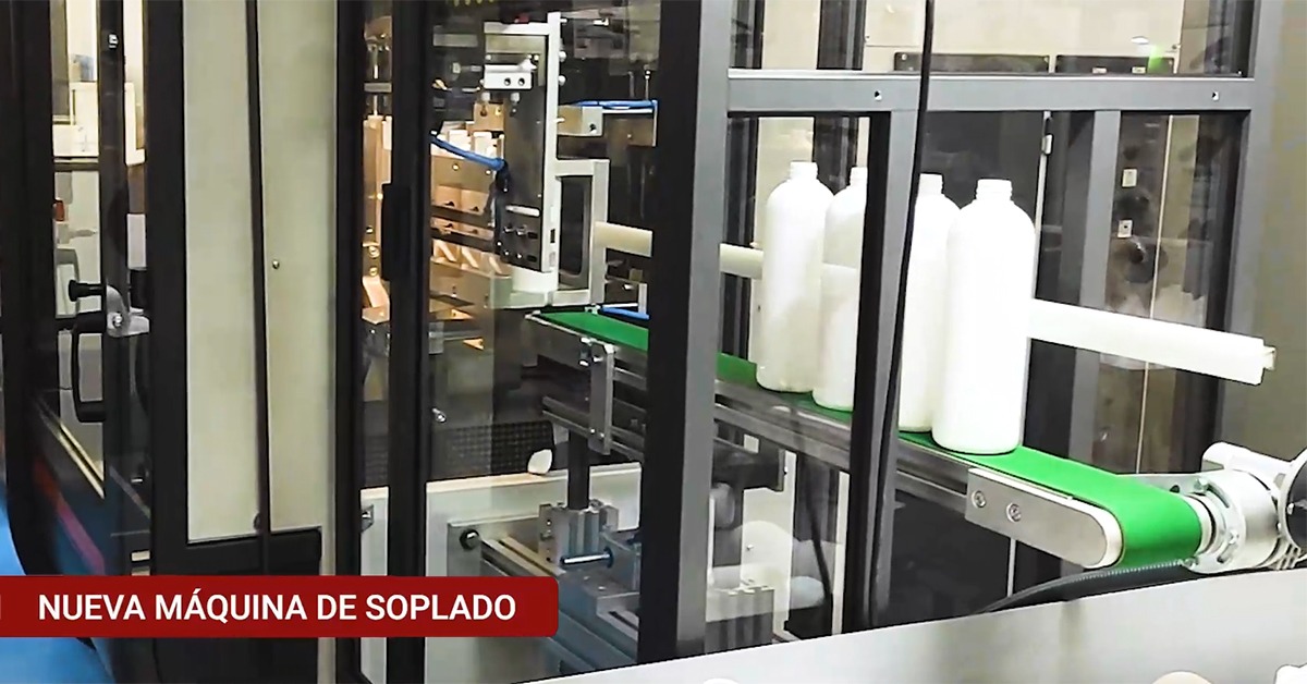 Maquina de soplado de plásticos